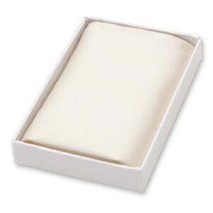 Pochette satin blanc cassé – Image 1